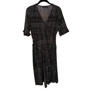 Patterned wrap dress